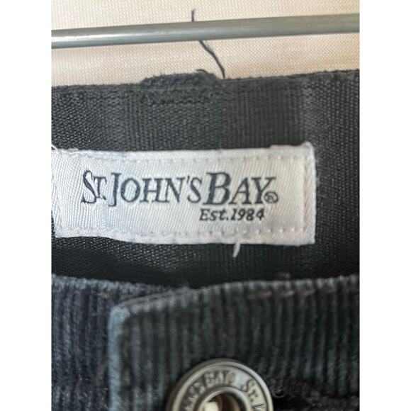 St. John's Bay straight leg corduroy pants, black, size 10, EUC - Picture 9 of 10